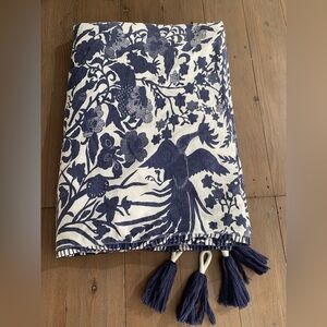 NEW Figue Margaux navy blue white tablecloth